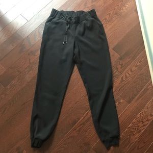 Lululemon On The Fly Jogger Woven